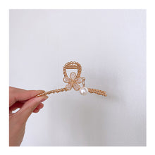 Load image into Gallery viewer, Elegant Flower Pearl Hairpin Temperamental Alloy Gold Hair Clip Fashion Headwear Hair Accessories for Women
