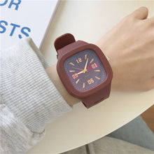 Load image into Gallery viewer, Fashion Women Watches Squartz Dial Watch Women Luxury Ladies Quartz Wristwatches Silicone Female Clock

