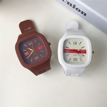 Load image into Gallery viewer, Fashion Women Watches Squartz Dial Watch Women Luxury Ladies Quartz Wristwatches Silicone Female Clock
