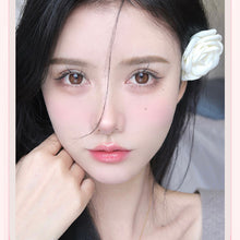 Load image into Gallery viewer, Warm Transparent Moisturizing and Repairing Lipstick Discoloring Moisturizing Anti Cracking Lip Makeup Priming Lipstick
