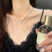 Load image into Gallery viewer, Rose Pendant Pearl Necklace Niche Temperamental Flower Pearl Necklace Clavicle Chain Jewelry Accessory
