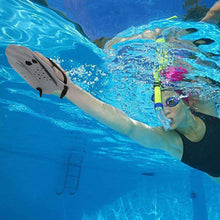 Load image into Gallery viewer, Professional Swimming Training Hands Webbed Breaststroke Freestyle Assist Gear Plastic Snorkeling Gear Suitable For Beginners

